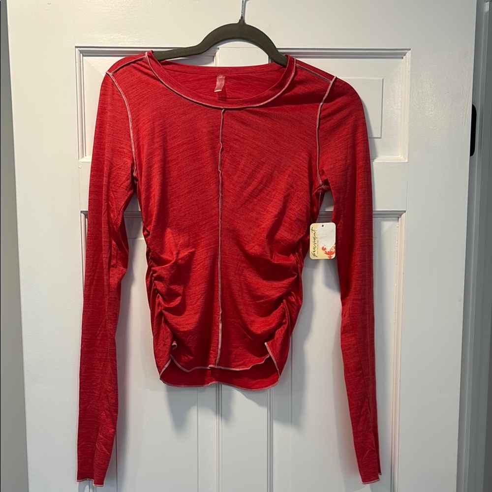 NWT right on run long sleeve layer